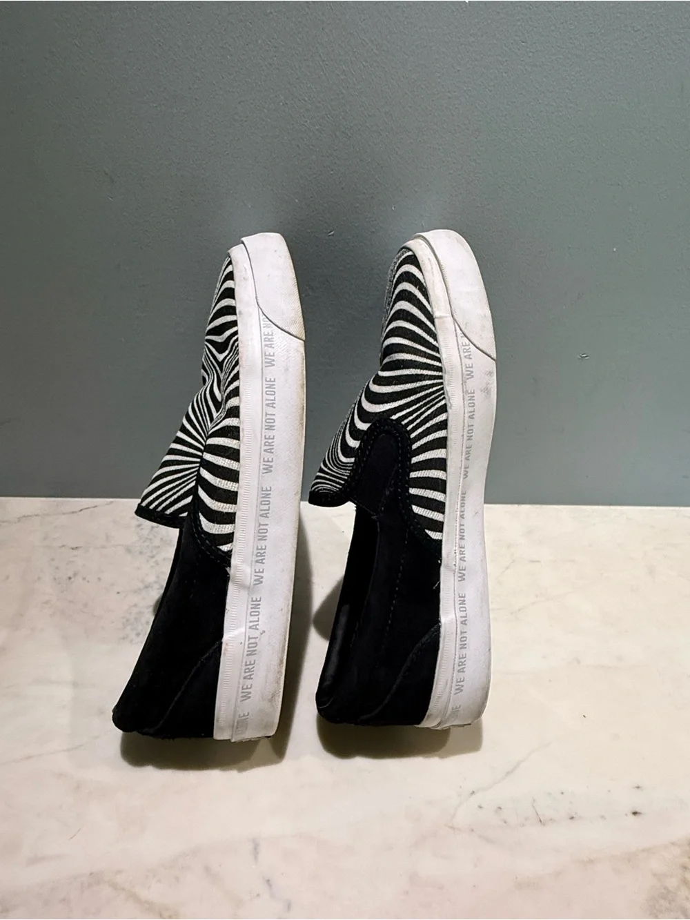 Converse One Star CC Black White Slip On
size 7.5 - Picture 4 of 6